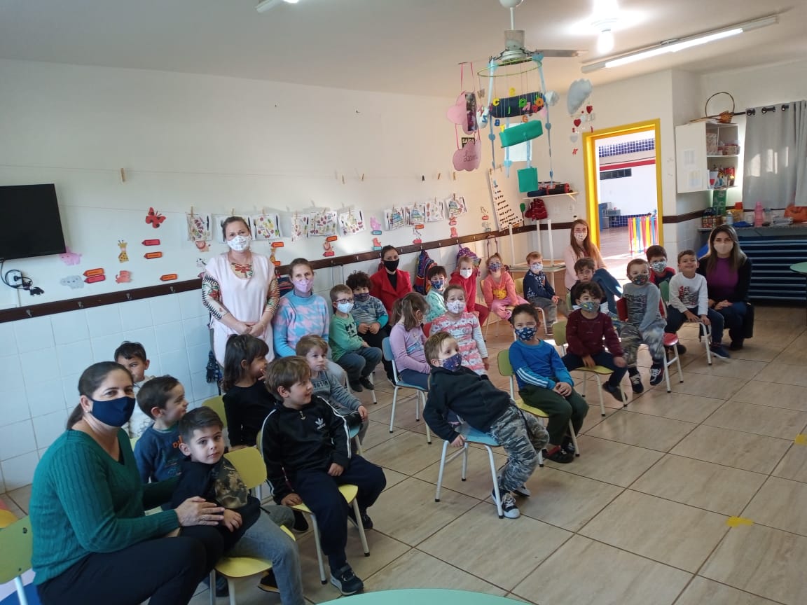 PROJETO ALIMENTAÇÃO SAUDÁVEL É DESENVOLVIDO NAS ESCOLAS